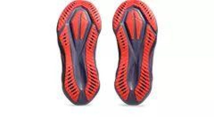  ASICS NOVABLAST 5  - De Peperstraat (Poperinge)