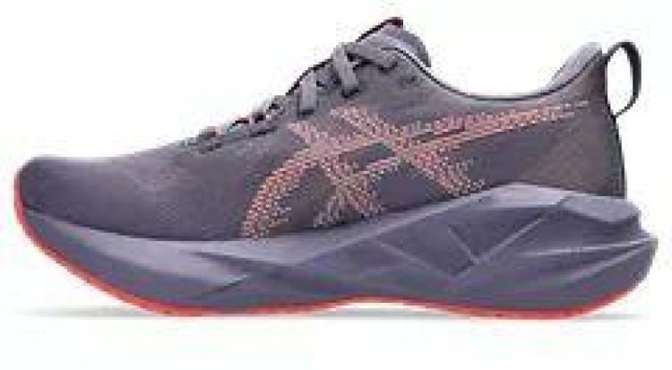  ASICS NOVABLAST 5  - De Peperstraat (Poperinge)