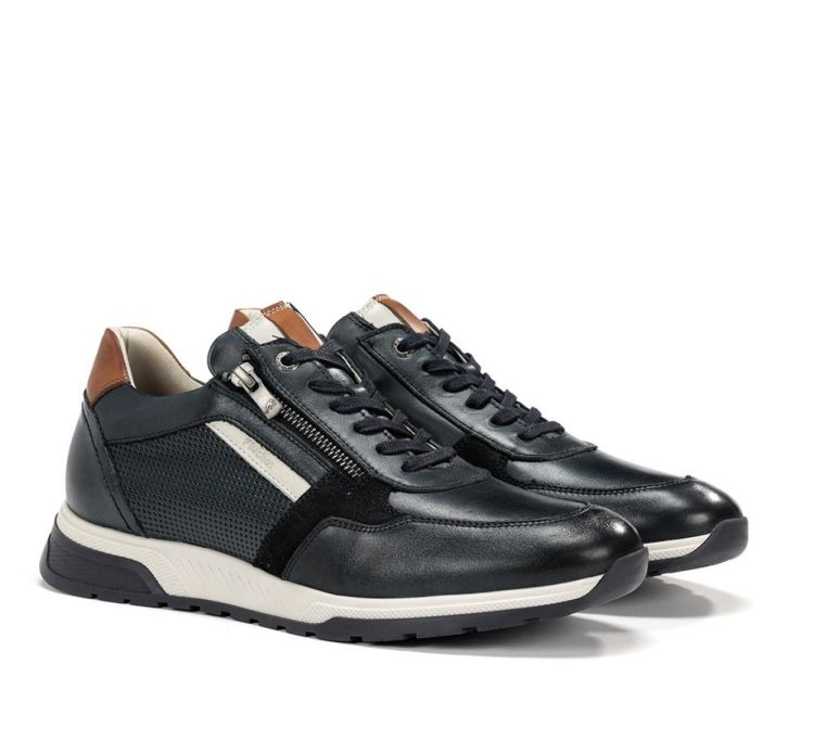  FLUCHOS VETERSCHOEN  - De Peperstraat (Poperinge)