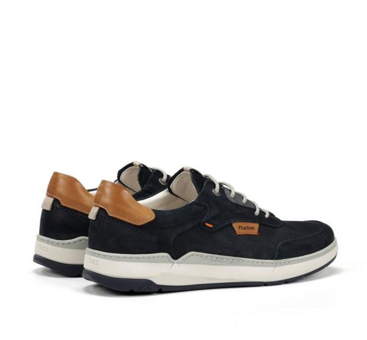  FLUCHOS VETERSCHOEN  - De Peperstraat (Poperinge)