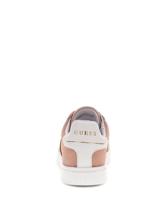  GUESS SNEAKER  - De Peperstraat (Poperinge)
