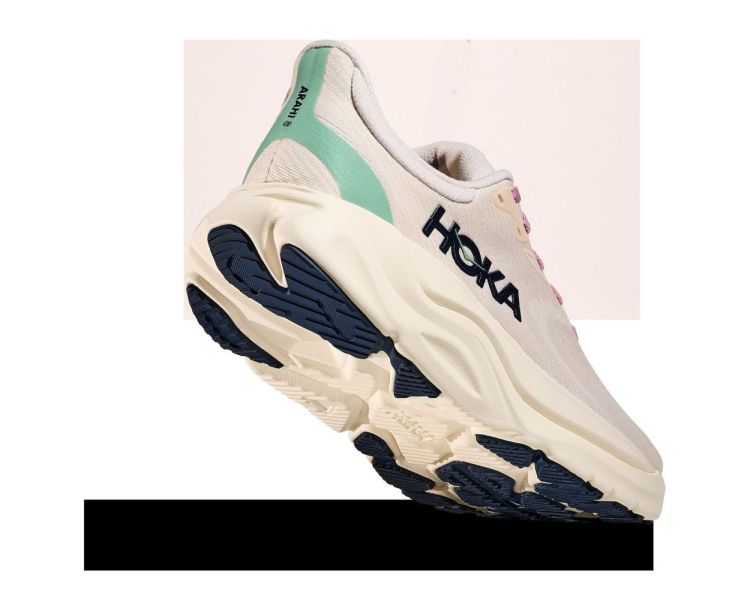 HOKA HOKA W ARAHI 8  (wit) - De Peperstraat (Poperinge)