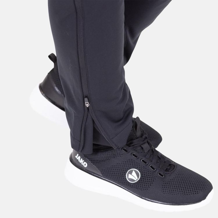 JAKO JAKO SOFTSHELLBROEK ZWART  (zwart) - De Peperstraat (Poperinge)