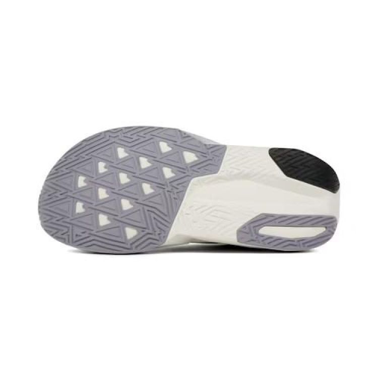NEW BALANCE NEW BALANCE M REBEL V5  (wit) - De Peperstraat (Poperinge)