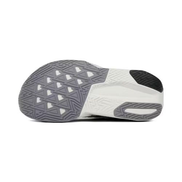 NEW BALANCE NEW BALANCE W REBEL V5  - De Peperstraat (Poperinge)