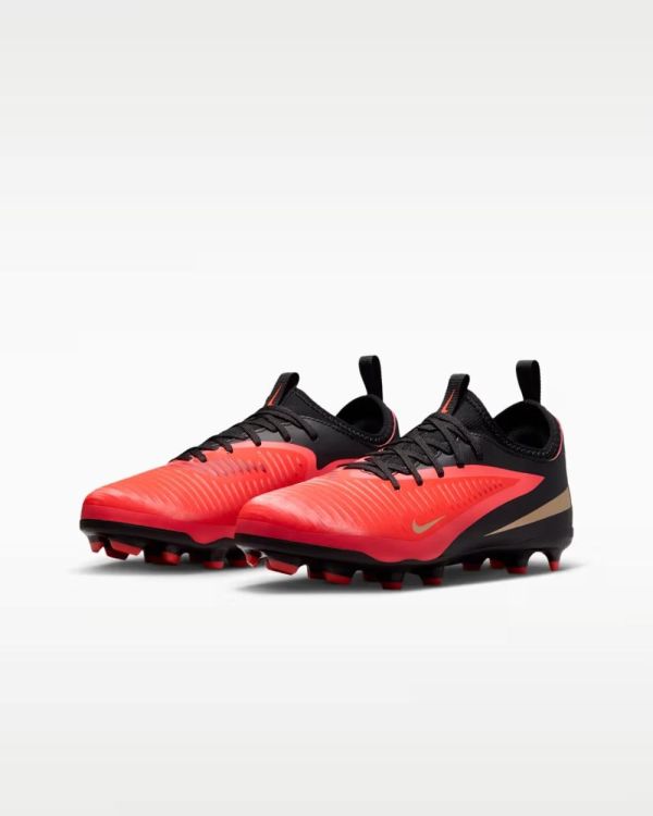 NIKE NIKE JR PHANTOM 6 LOW ACAD FG/MG  (rood) - De Peperstraat (Poperinge)