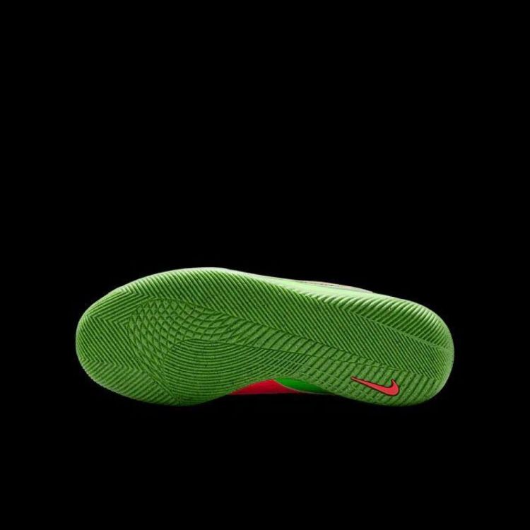 NIKE NIKE JR PHANTOM 6 LOW CLUB IC EH  - De Peperstraat (Poperinge)