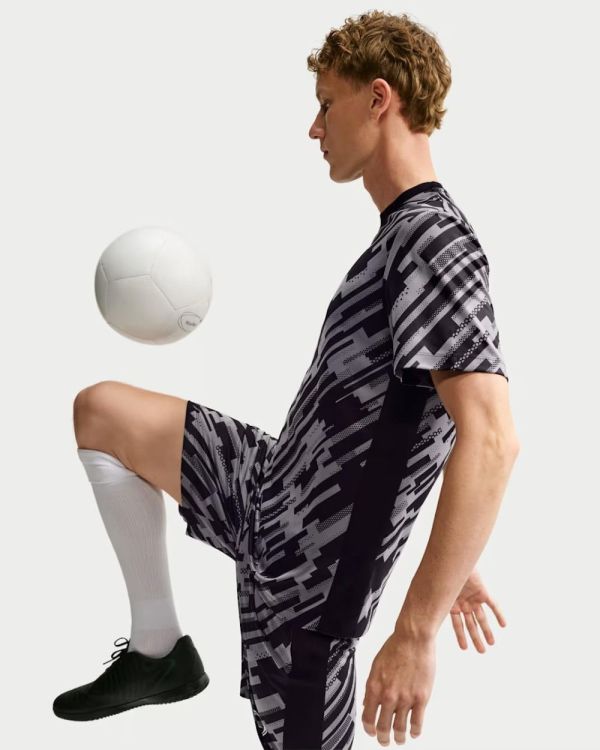 NIKE NIKE M NK DF ACD+ SS TOP AOP  (zwart) - De Peperstraat (Poperinge)