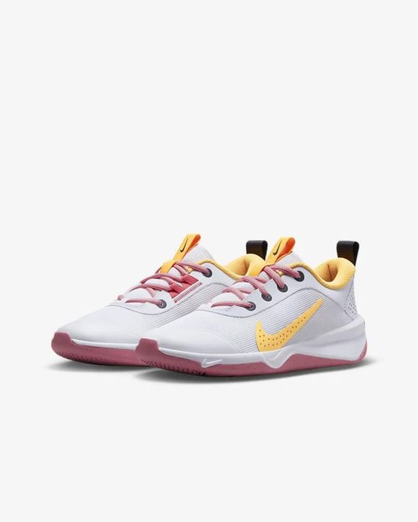 NIKE NIKE OMNI MULTI COURT BIG KIDS  - De Peperstraat (Poperinge)