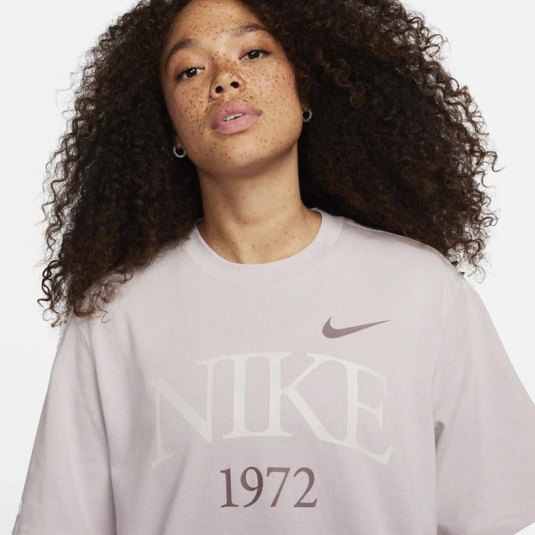  NIKE SPORTWEAR WOMENS T-SHIRT  - De Peperstraat (Poperinge)