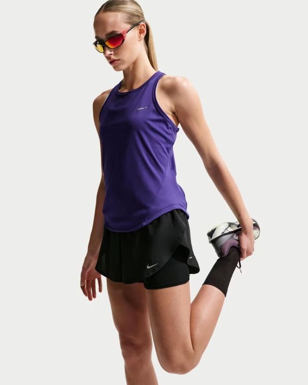 NIKE NIKE W NK FLOW DF HR 2N1 SHRT  (zwart) - De Peperstraat (Poperinge)